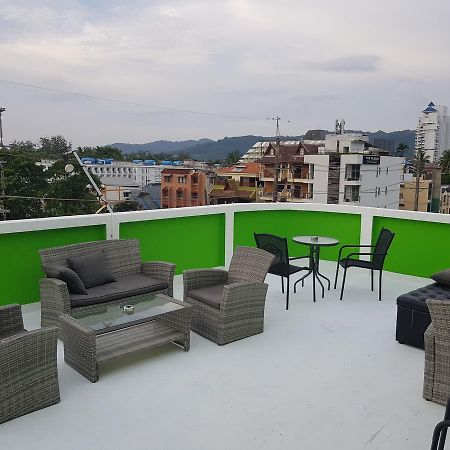 Centre Point Patong 호텔 외부 사진
