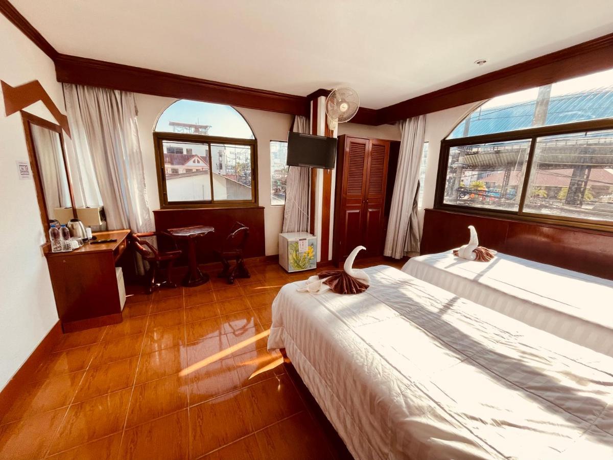 Centre Point Patong 호텔 외부 사진
