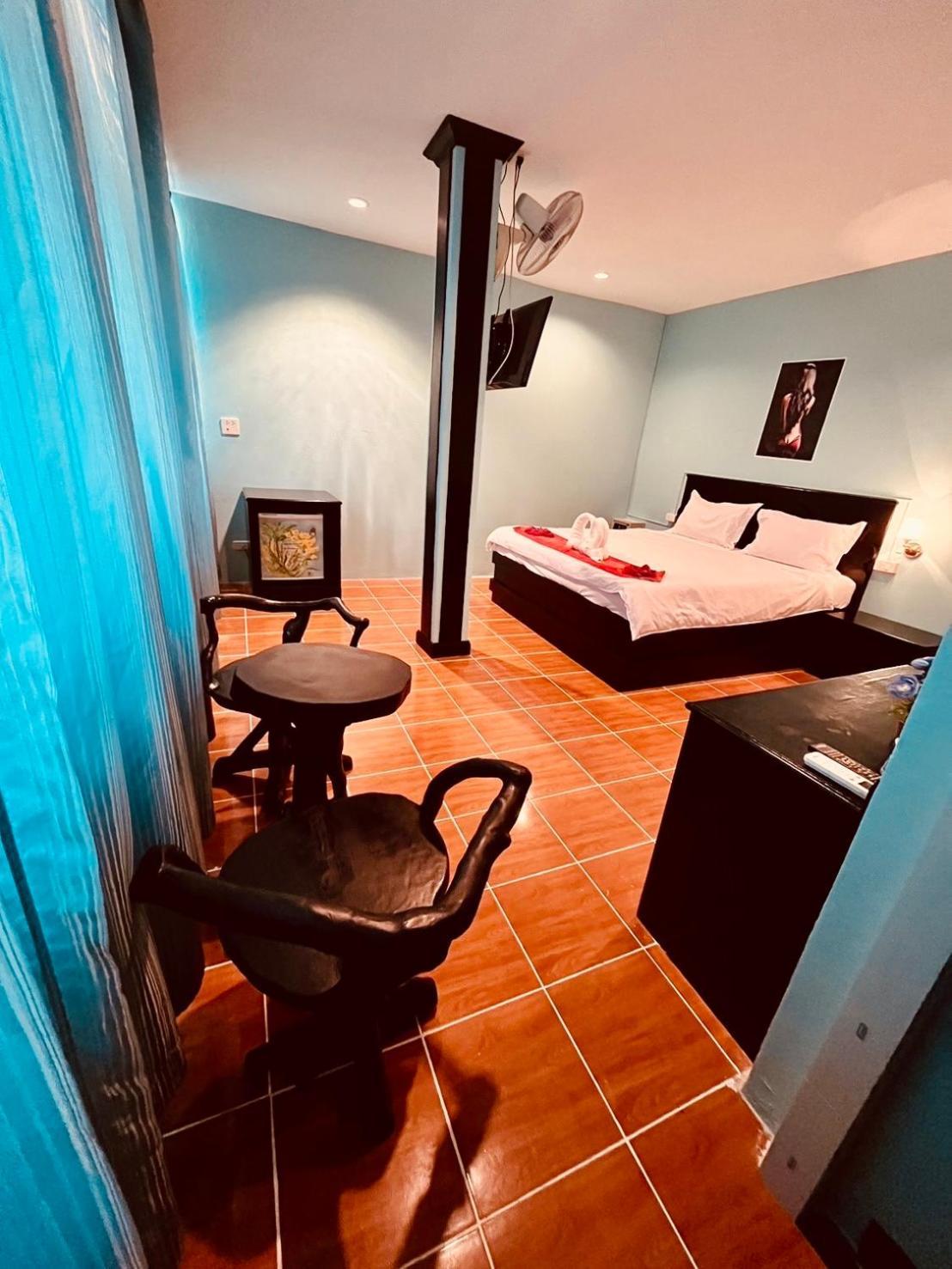 Centre Point Patong 호텔 외부 사진