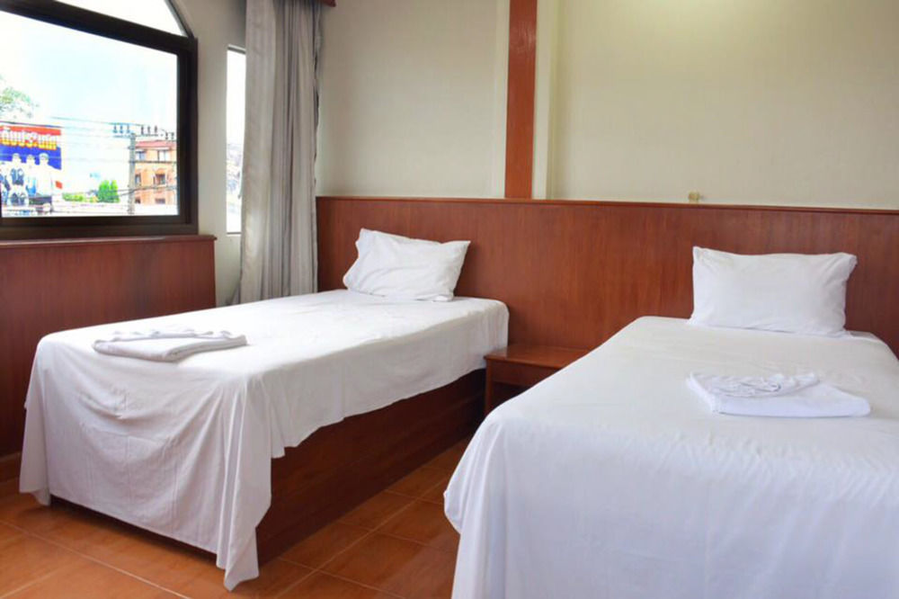 Centre Point Patong 호텔 외부 사진