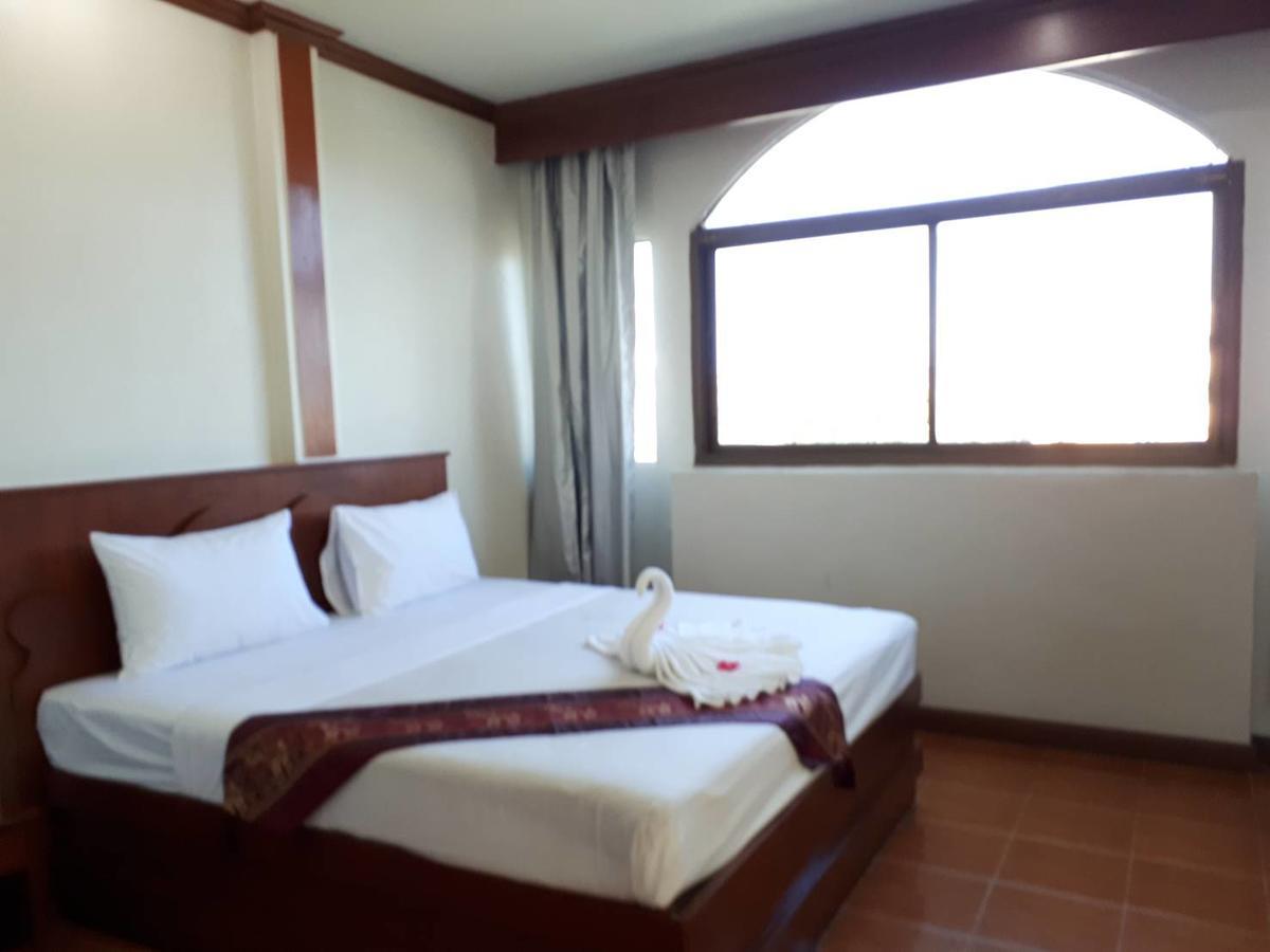 Centre Point Patong 호텔 외부 사진