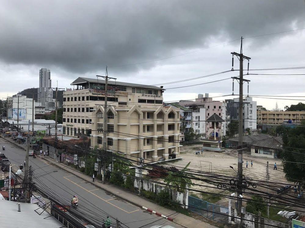 Centre Point Patong 호텔 외부 사진