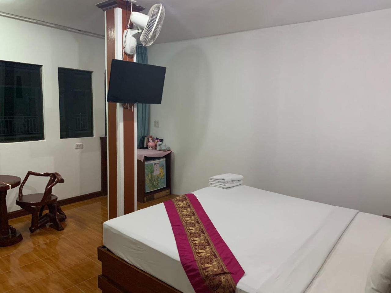 Centre Point Patong 호텔 외부 사진